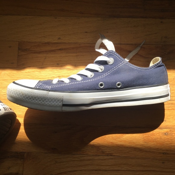 navy converse all star chuck taylor low top - Picture 3 of 6